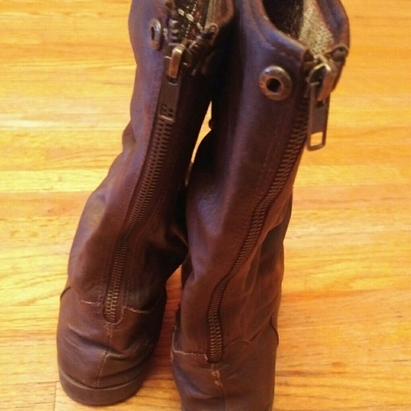 COPY - American Eagle brown tall girl size 2 boots - Picture 8 of 8